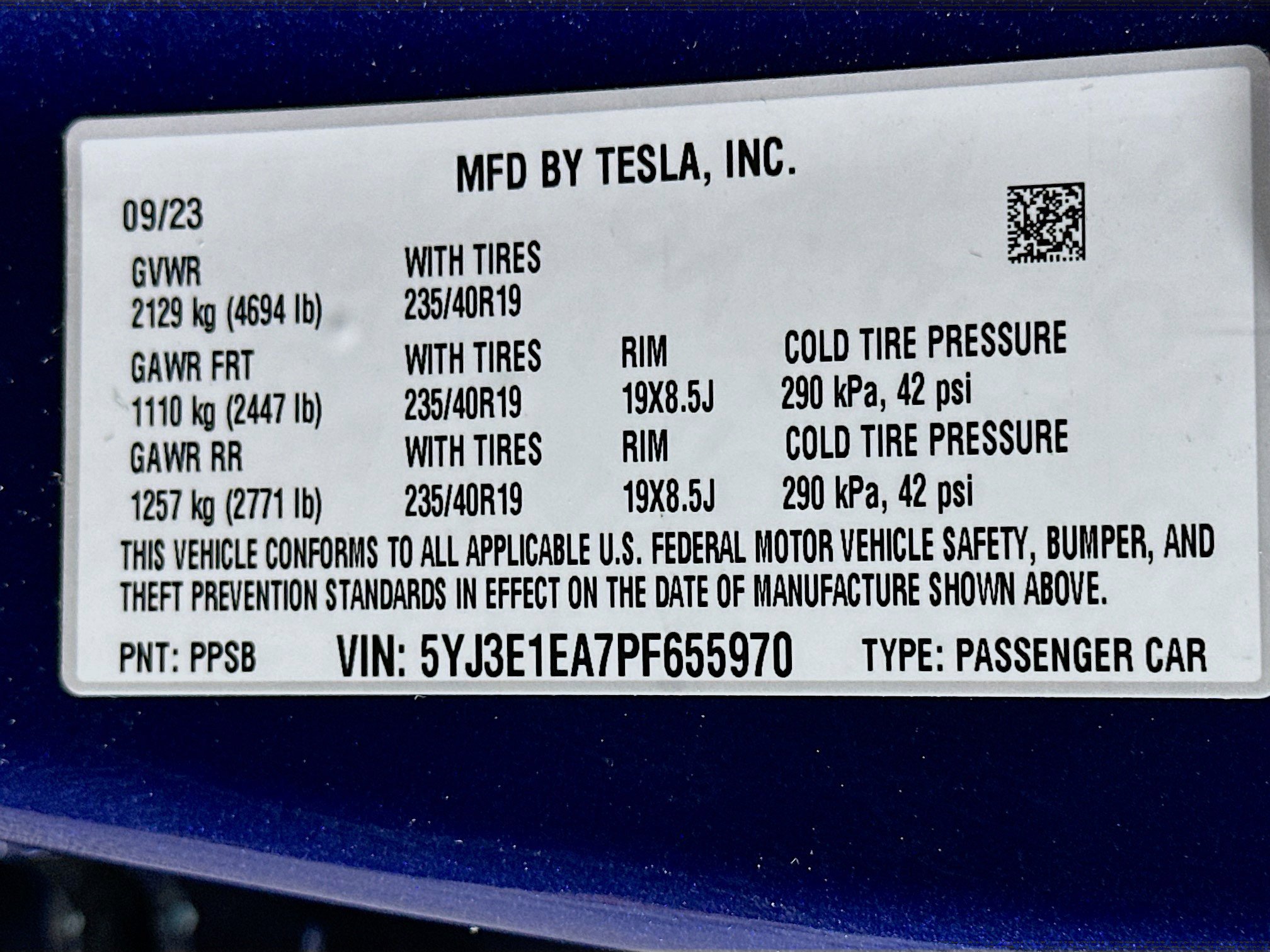Used 2023 Tesla Model 3 Standard Range image 12