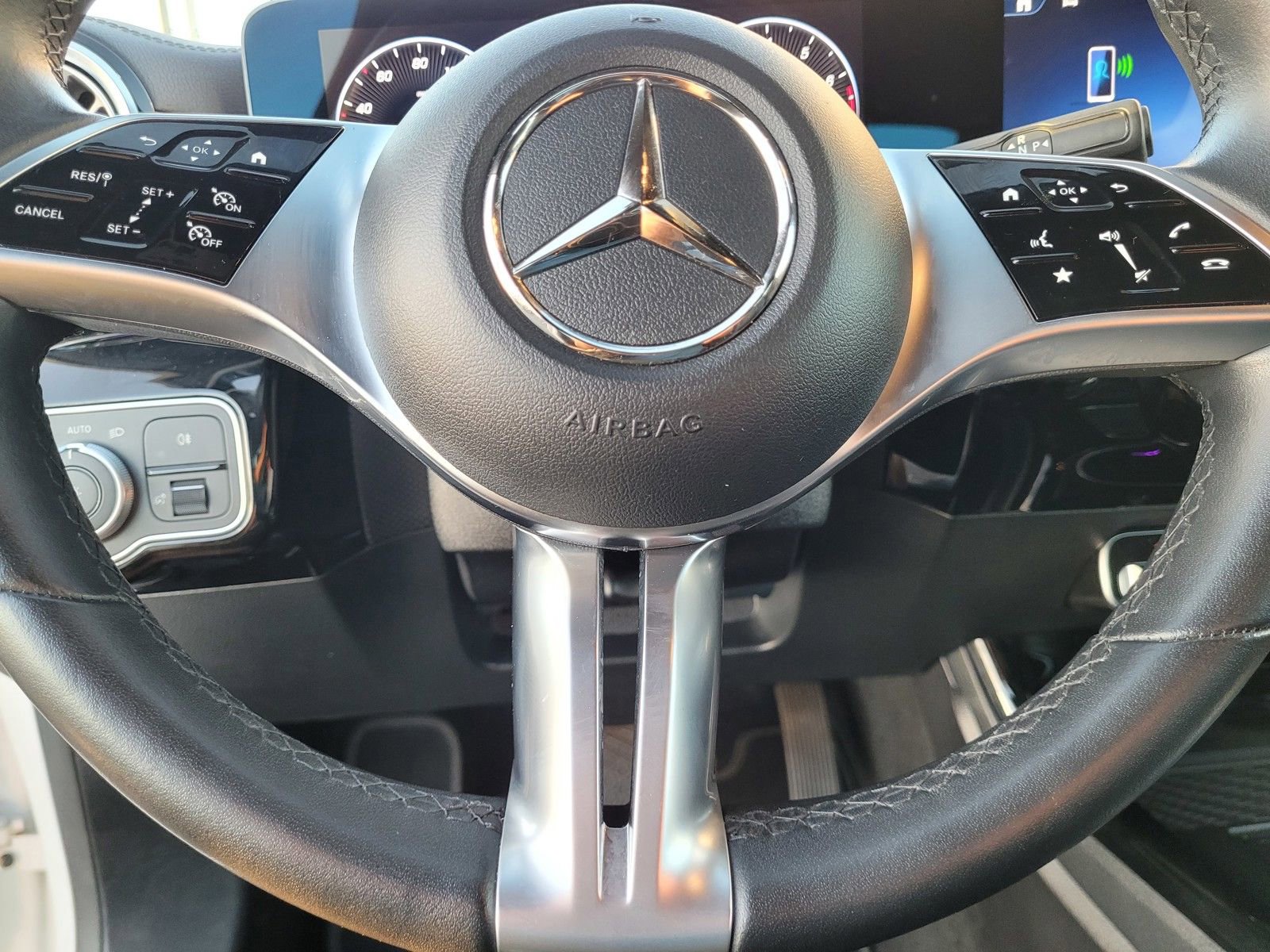 Used 2025 Mercedes-Benz CLA 250 4MATIC image 21