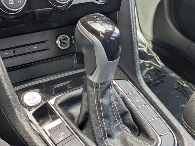 Used 2023 Volkswagen Taos SE FWD image 11