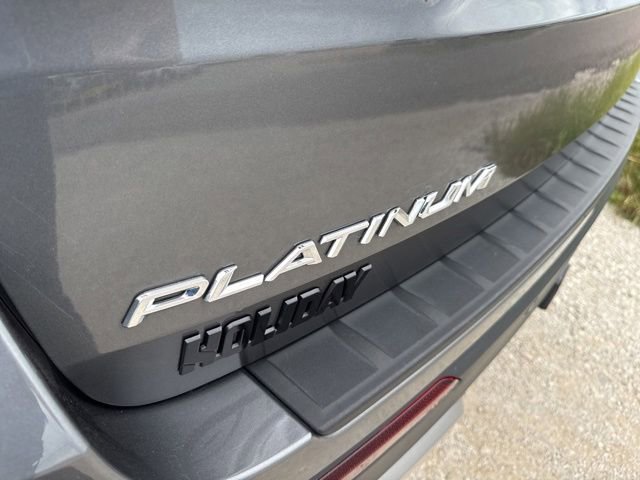 Used 2025 Ford Explorer Platinum w/ LUX Leather Package AWD/4WD image 22