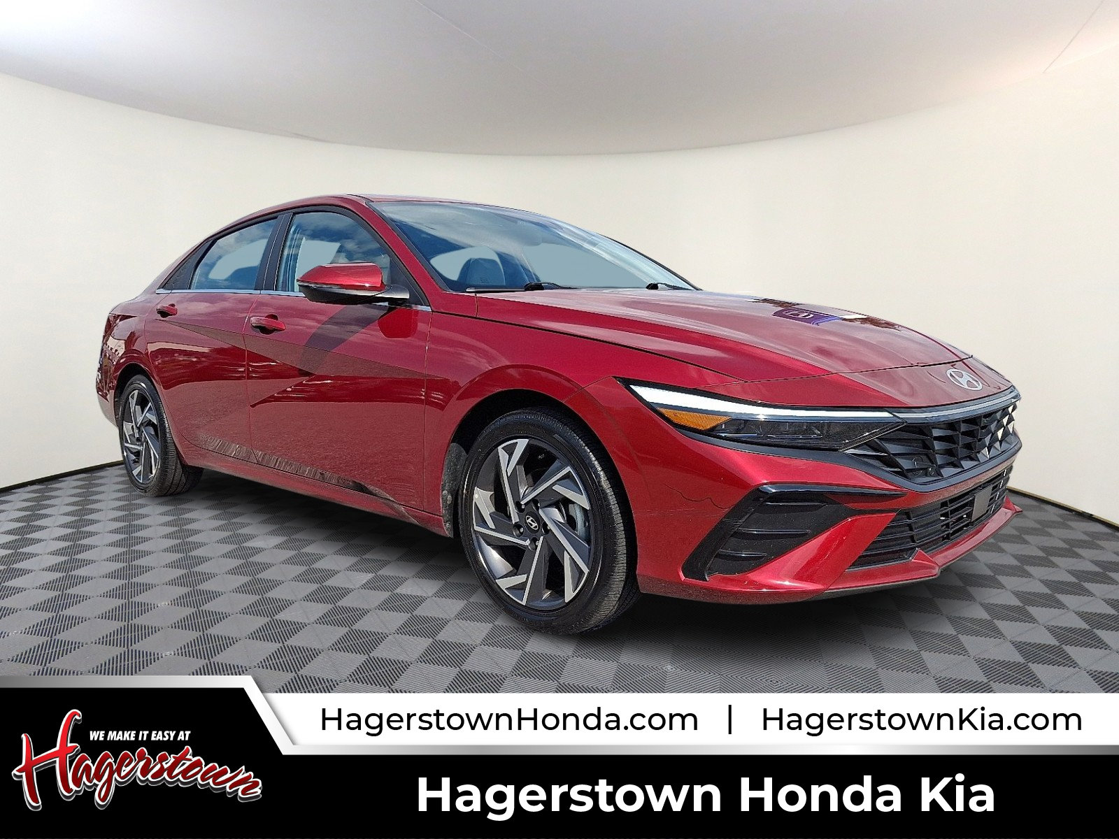 Used 2025 Hyundai Elantra Limited FWD image 1