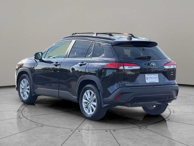 Certified 2024 Toyota Corolla Cross LE w/ Moonroof Package AWD/4WD image 4