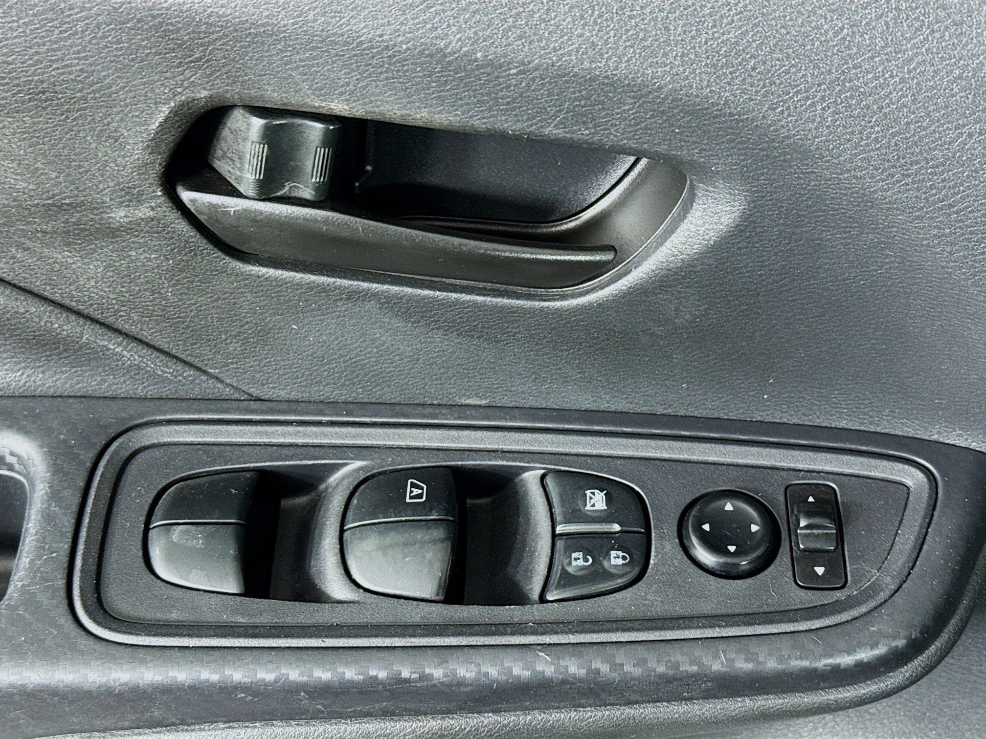 Used 2024 Nissan Versa S w/ S Plus Package image 22