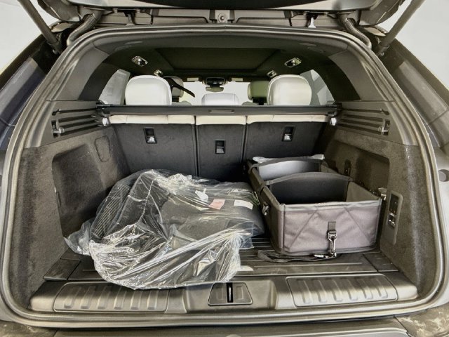 New 2027 Land Rover Range Rover Sport SE AWD/4WD image 28