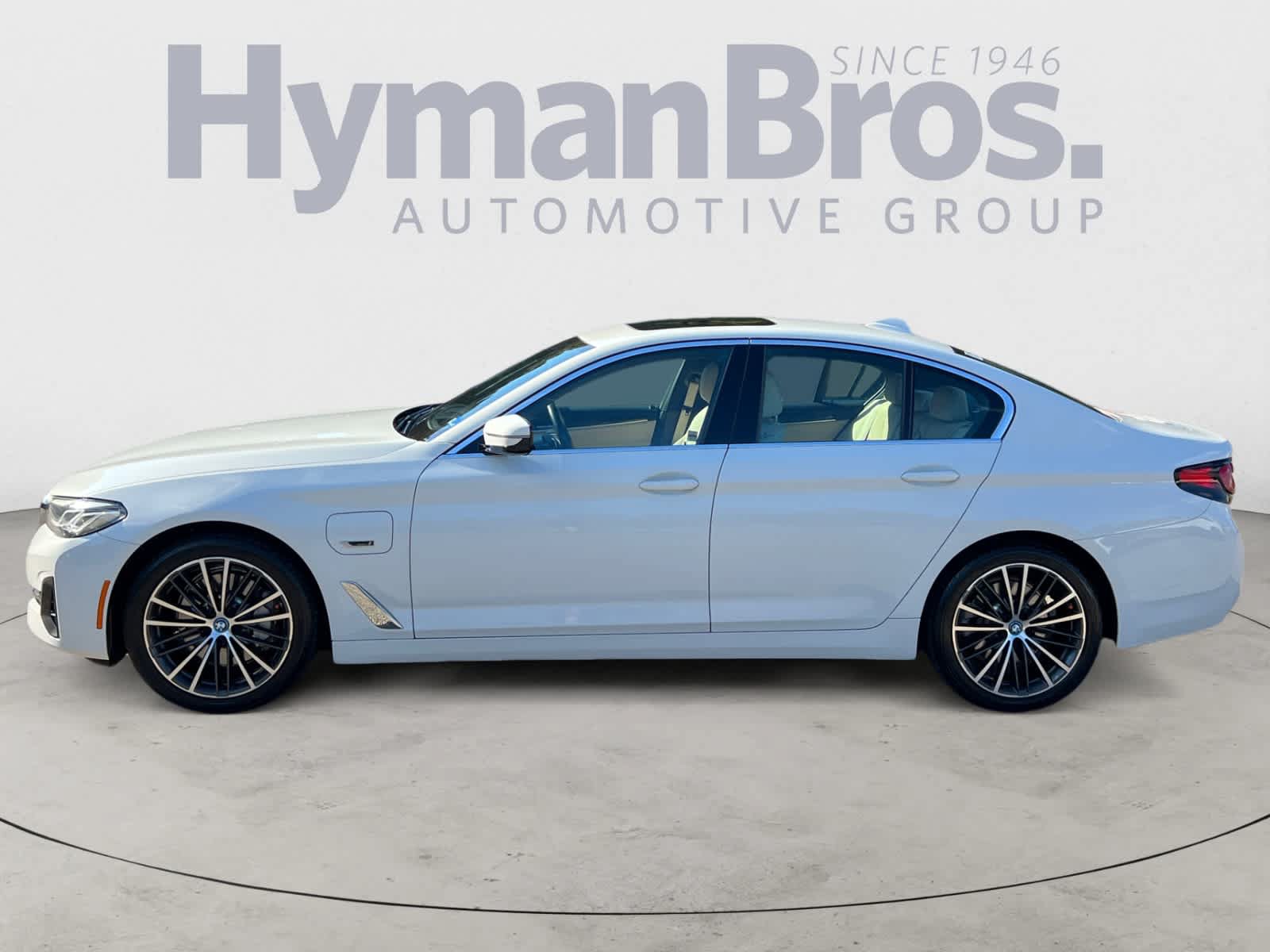 Used 2023 BMW 530e RWD image 7