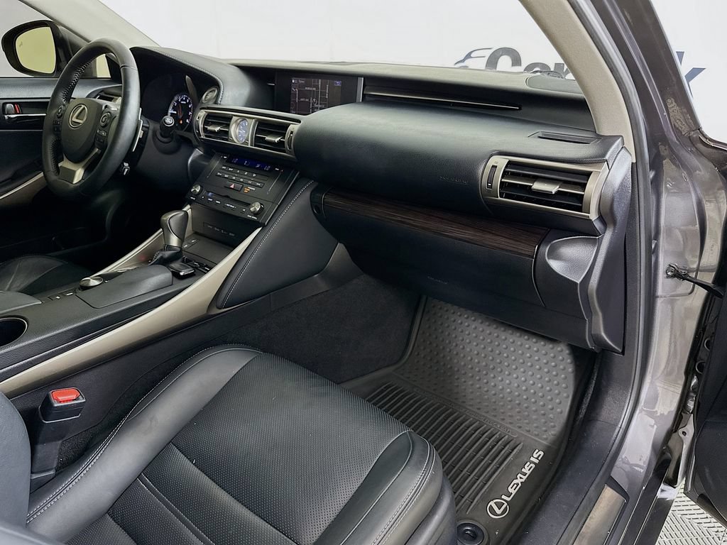 Used 2015 Lexus IS 250 RWD image 37