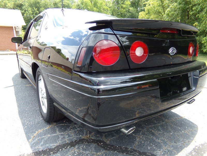 Used 2004 Chevrolet Impala SS w/ Preferred Equipment Group FWD image 8