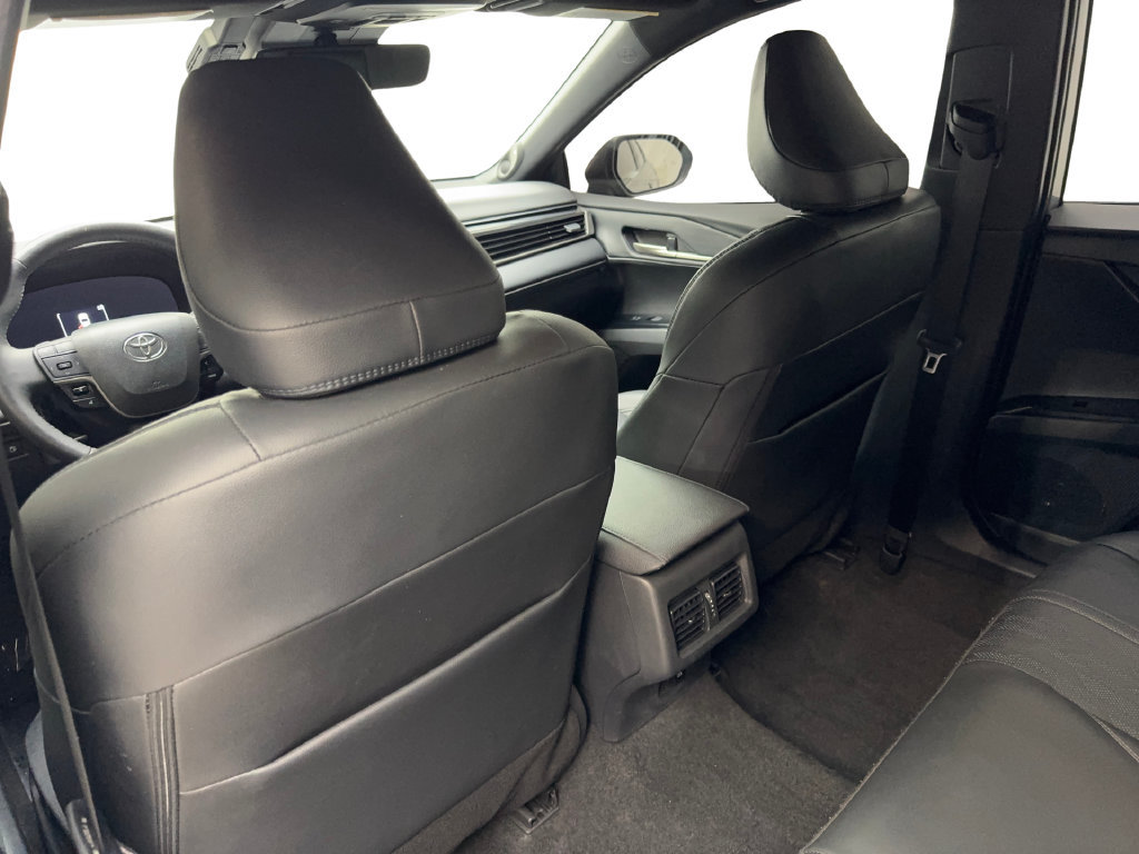 Used 2025 Toyota Camry XSE w/ Premium Package FWD image 37