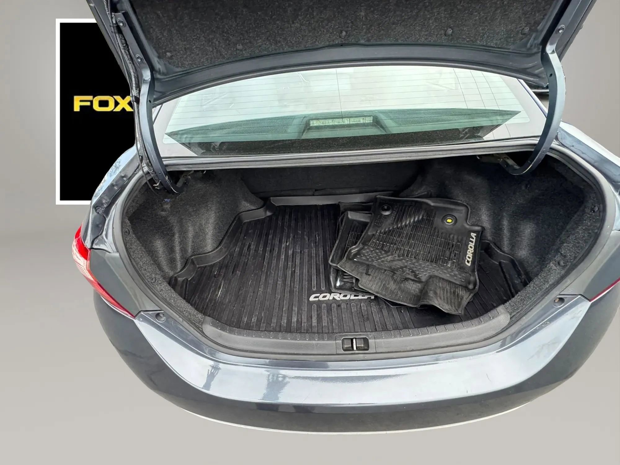 Used 2019 Toyota Corolla LE FWD image 13