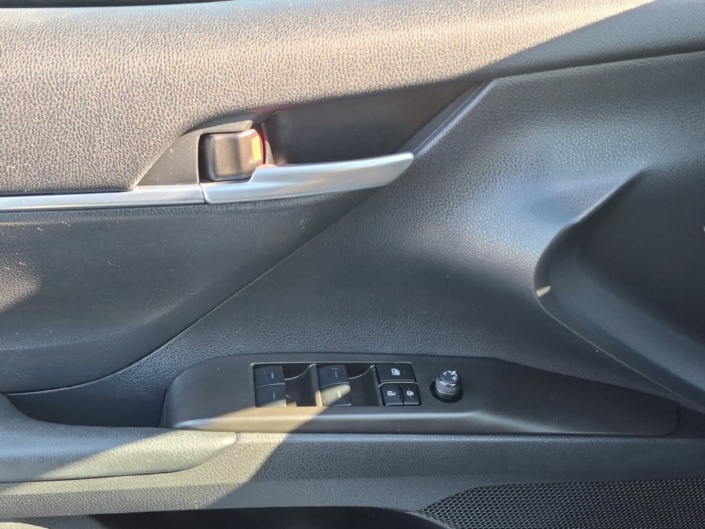 Used 2024 Toyota Camry LE FWD image 13
