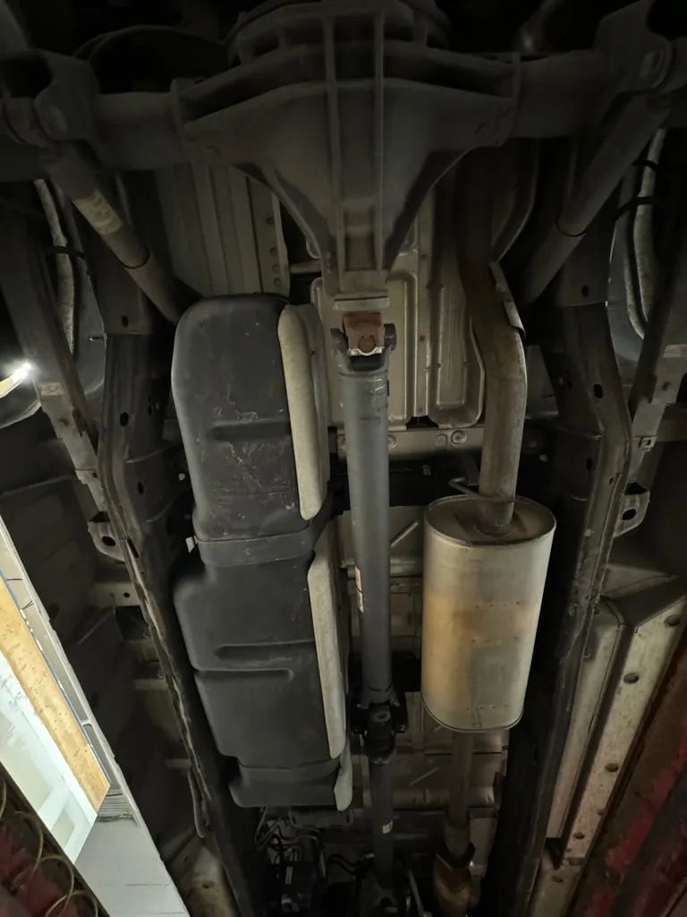 Used 2018 Chevrolet Express 2500 Extended w/ Driver Convenience Package image 31