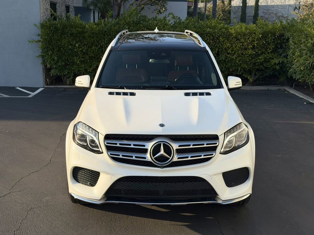 Used 2018 Mercedes-Benz GLS 550 4MATIC image 4