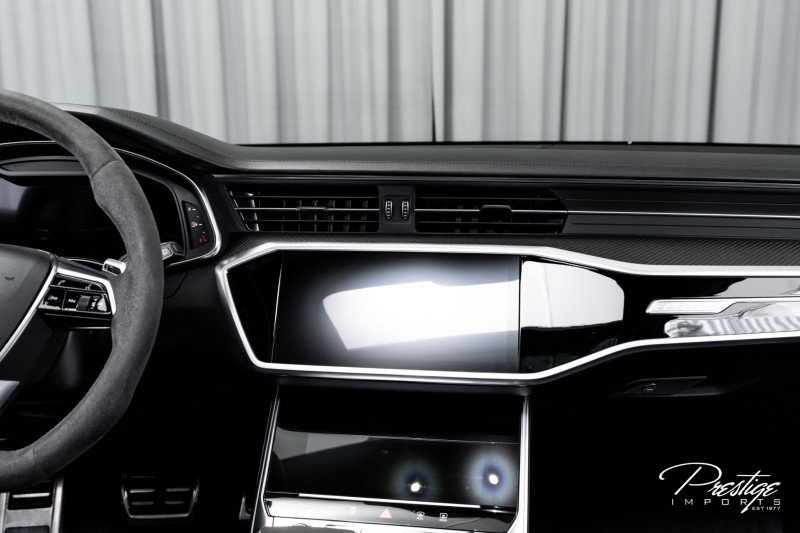 Used 2022 Audi RS 6 w/ Executive Package image 39