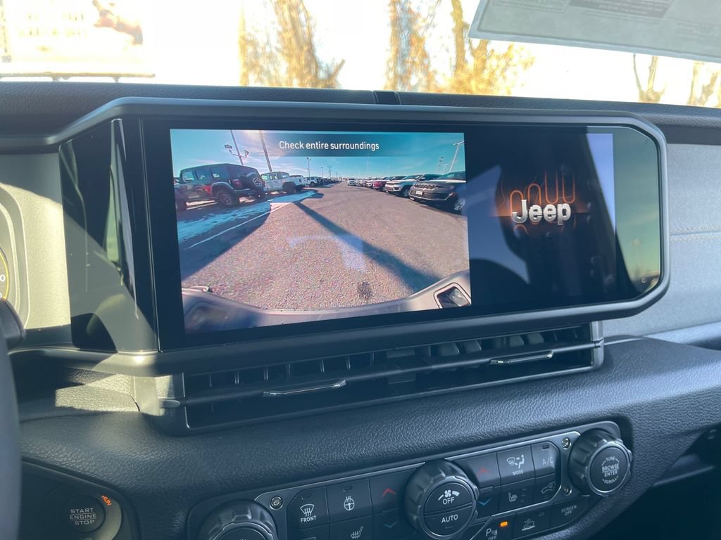 New 2026 Jeep Gladiator Sport AWD/4WD image 19