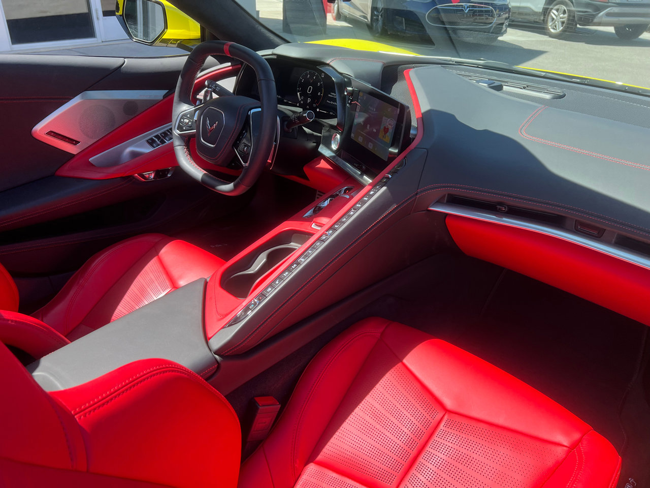 Used 2023 Chevrolet Corvette Stingray Premium Conv w/ Z51 Performance Package image 24