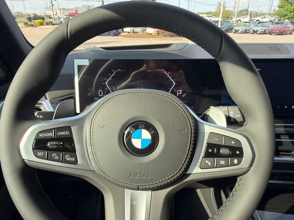 New 2026 BMW X5 xDrive40i w/ M Sport Package AWD/4WD image 17