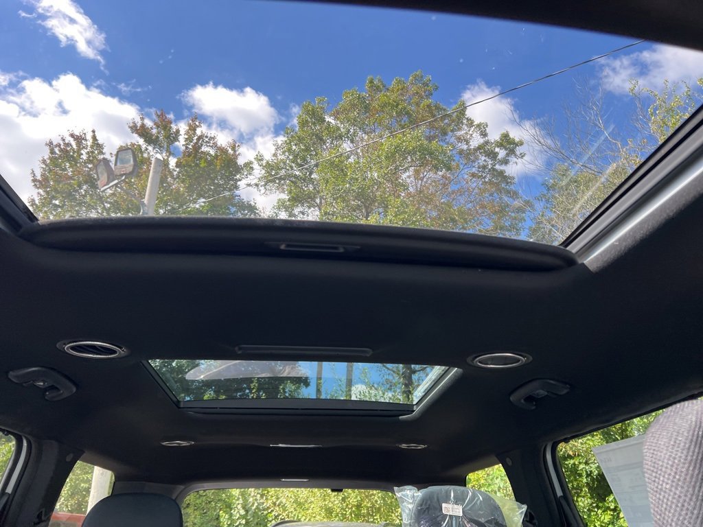 New 2026 Kia EV9 Land w/ Nightfall Edition Package image 9