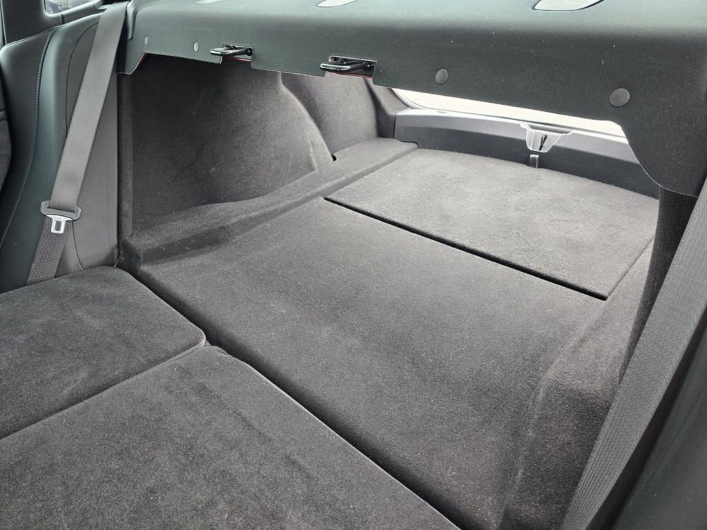 Used 2018 Tesla Model 3 Long Range image 32