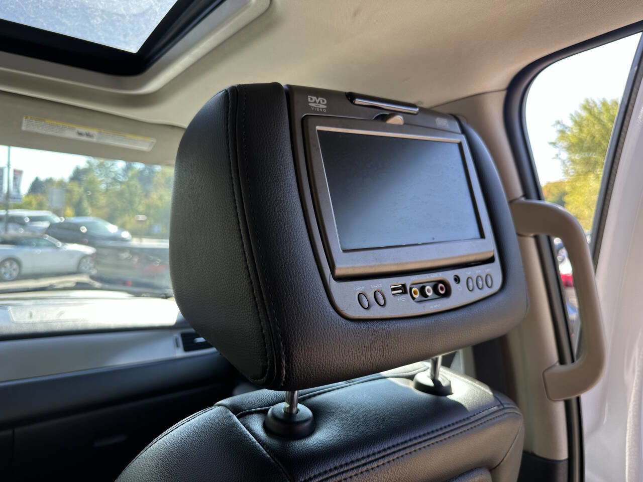 Used 2011 Chevrolet Tahoe LT w/ Luxury Package image 31
