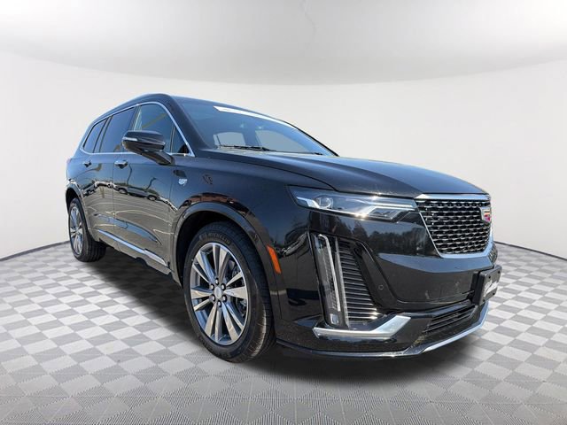 Used 2025 Cadillac XT6 Premium Luxury image 3