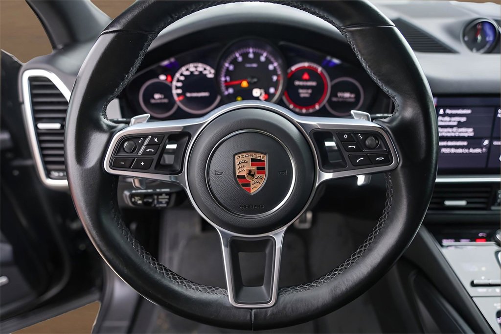 Used 2020 Porsche Cayenne S image 8