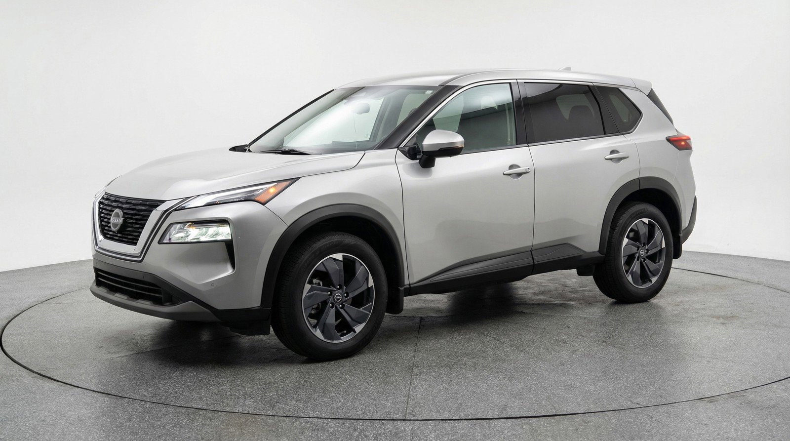 Used 2025 Nissan Rogue SV FWD image 3