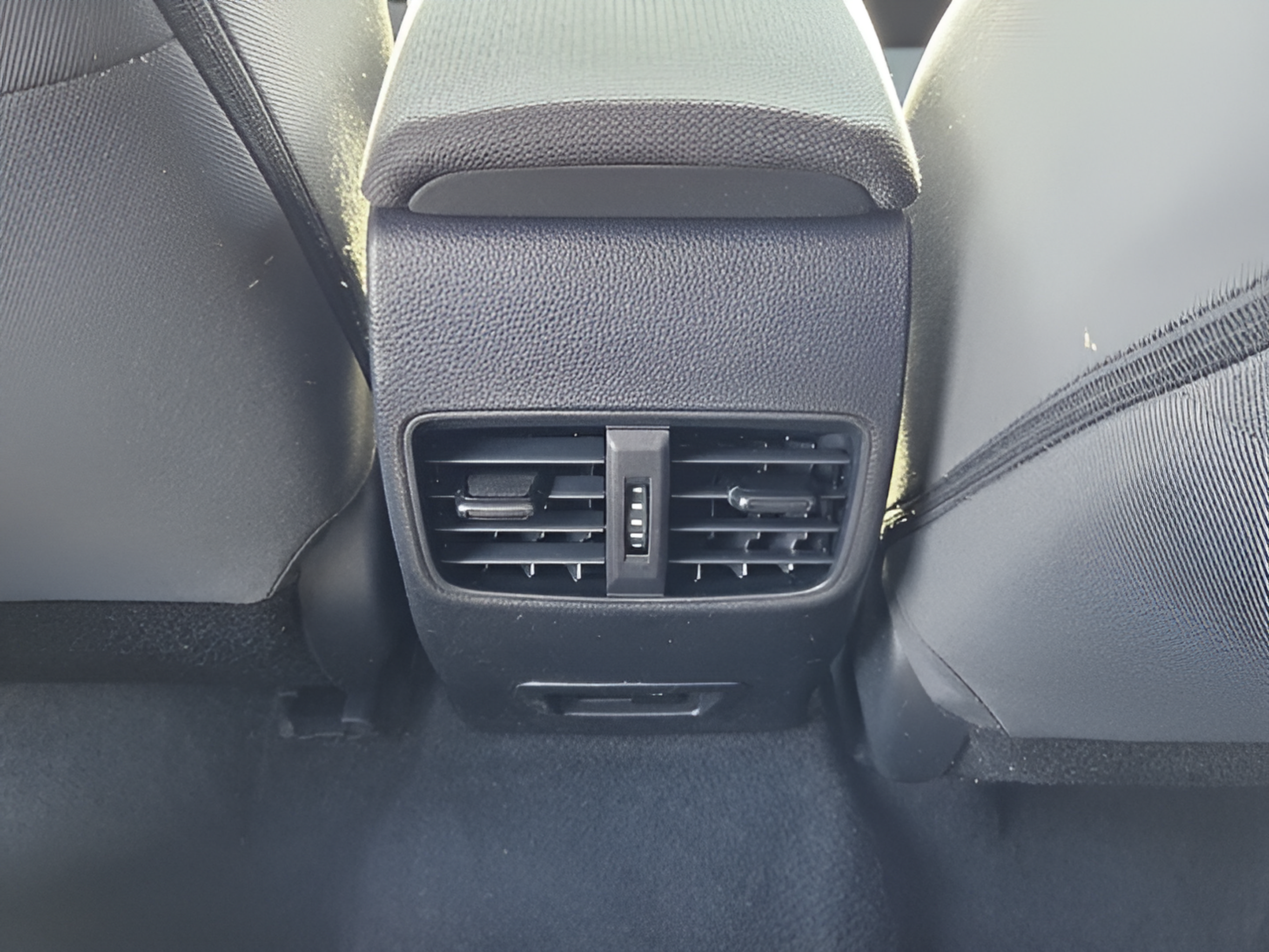 Certified 2022 Toyota Corolla Cross LE FWD image 10