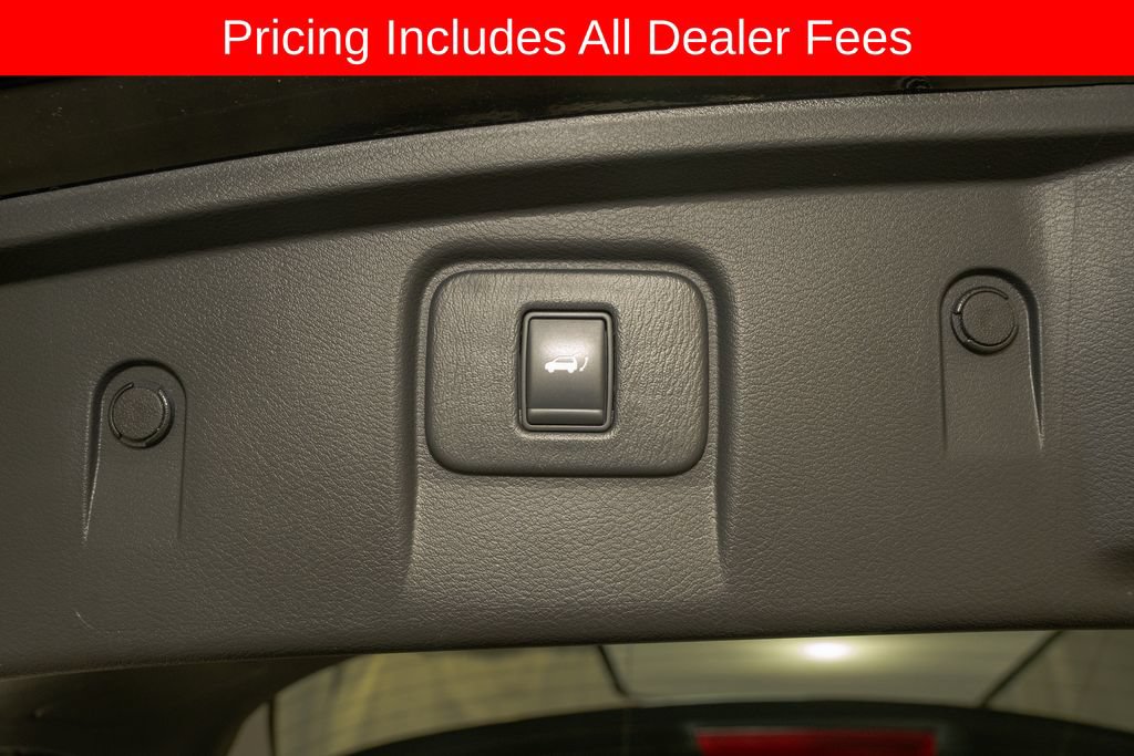 Used 2016 Nissan Murano Platinum w/ Platinum Technology Package FWD image 6