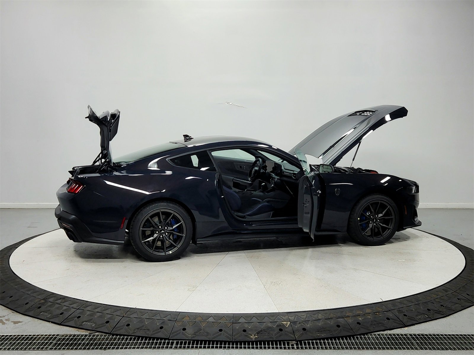 New 2025 Ford Mustang Dark Horse image 16