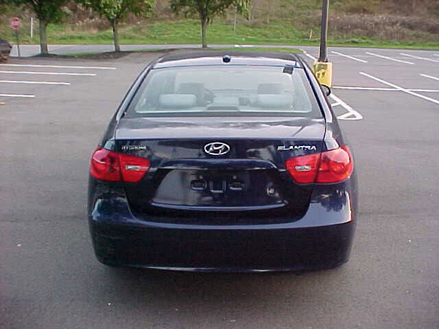 Used 2007 Hyundai Elantra GLS image 6