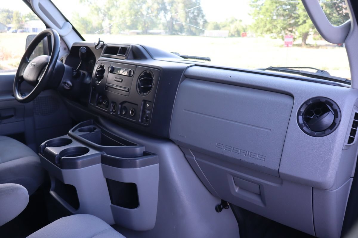 Used 2014 Ford E-250 and Econoline 250 w/ Power Group RWD image 20