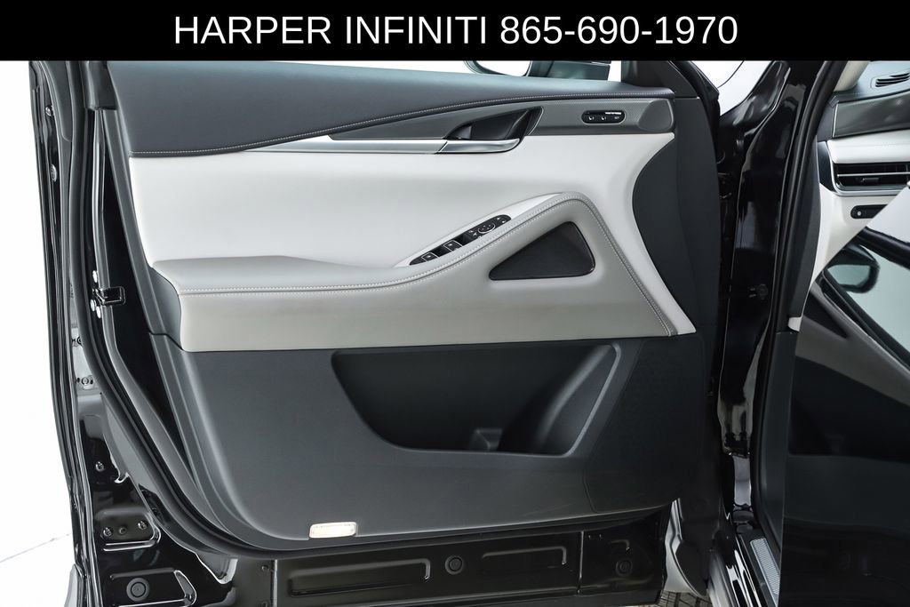 Certified 2026 INFINITI QX60 Pure w/ Cargo Package AWD/4WD image 19