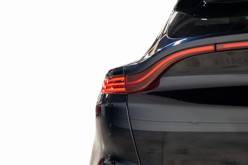 Used 2021 Aston Martin DBX image 20