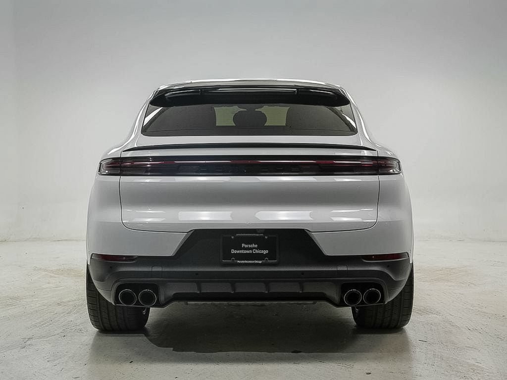 Certified 2024 Porsche Cayenne Coupe AWD/4WD image 6
