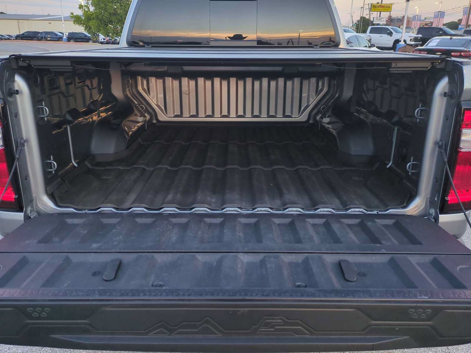 Used 2025 GMC Canyon Elevation w/ Convenience Package AWD/4WD image 25