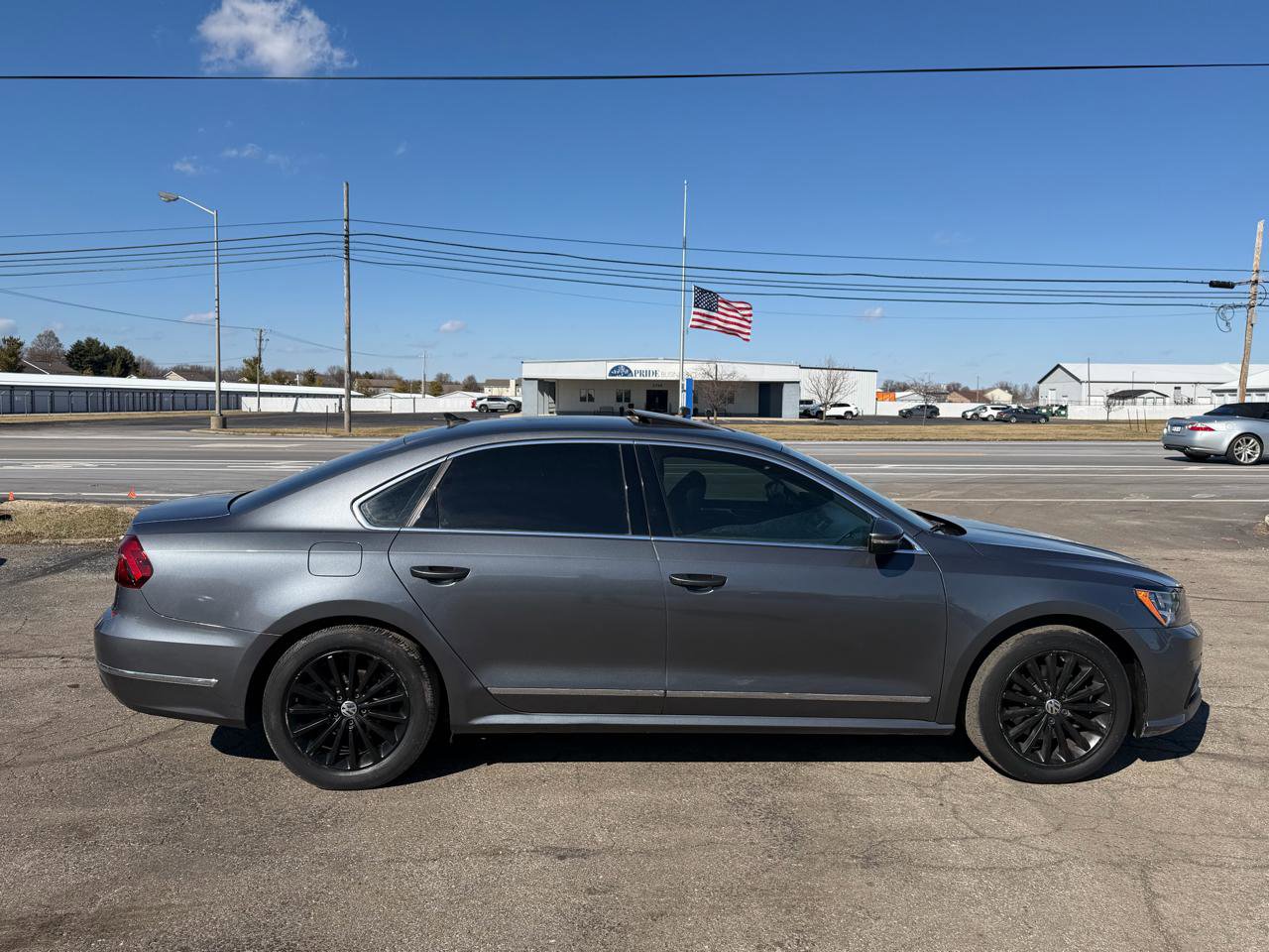 Used 2017 Volkswagen Passat 1.8T SE FWD image 12