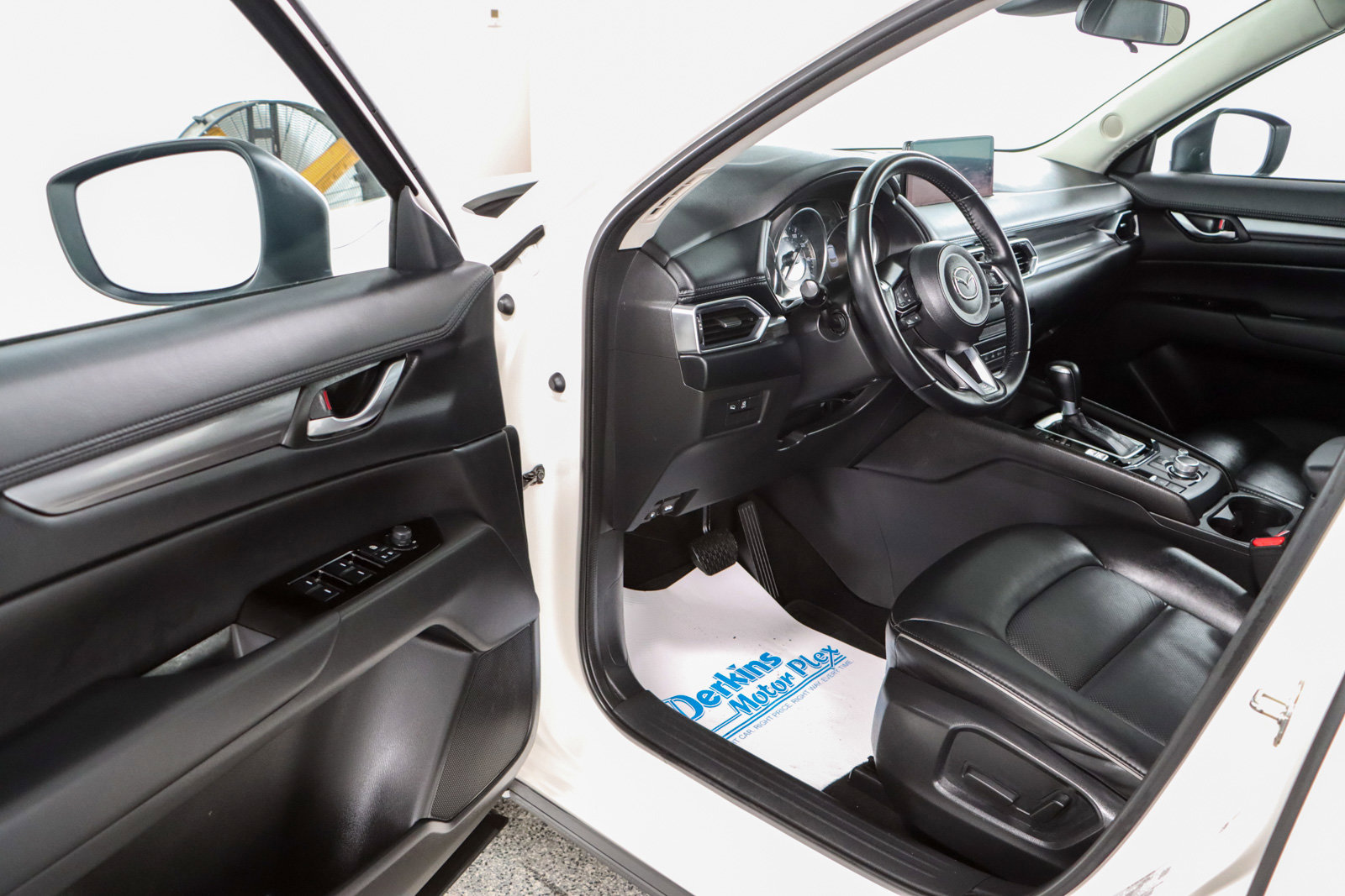 Used 2024 MAZDA CX-5 AWD image 3