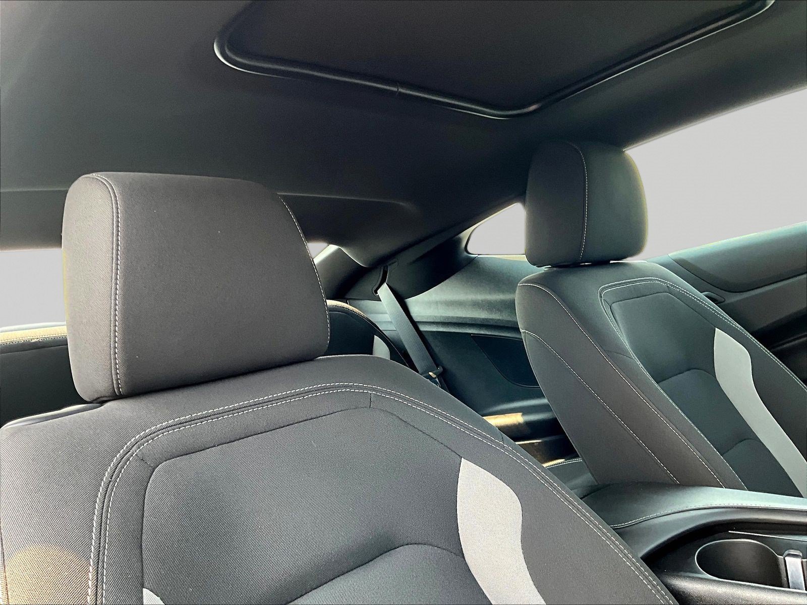 Used 2021 Chevrolet Camaro SS RWD image 23