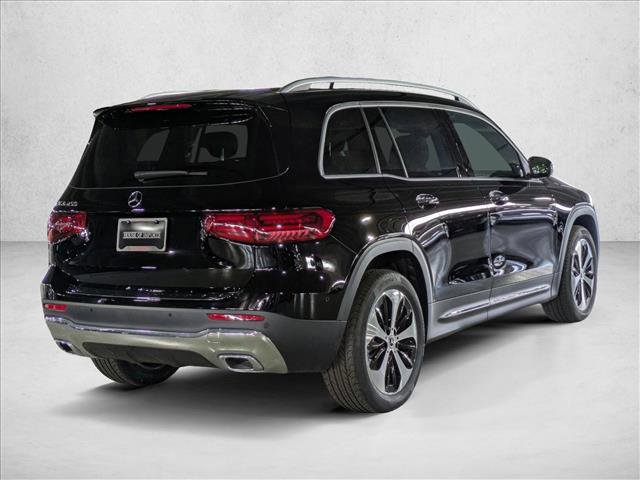 New 2025 Mercedes-Benz GLB 250 image 2