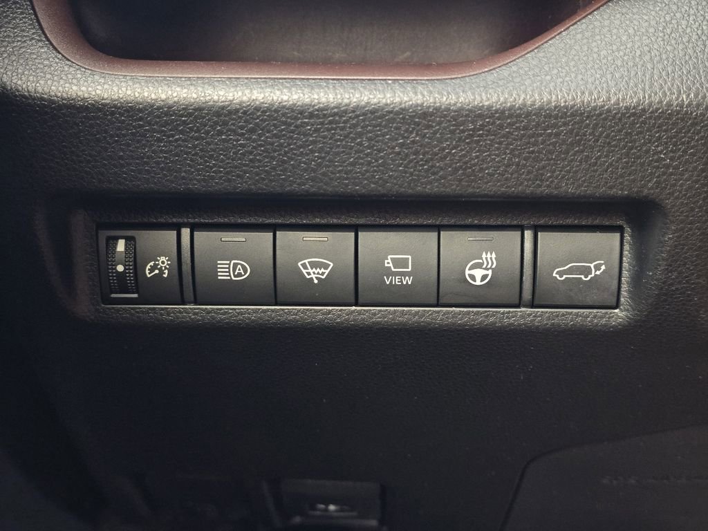 Used 2020 Toyota RAV4 Limited image 22