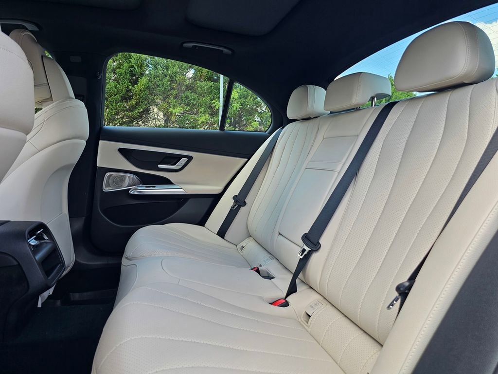 Used 2026 Mercedes-Benz E 450 4MATIC Sedan image 19