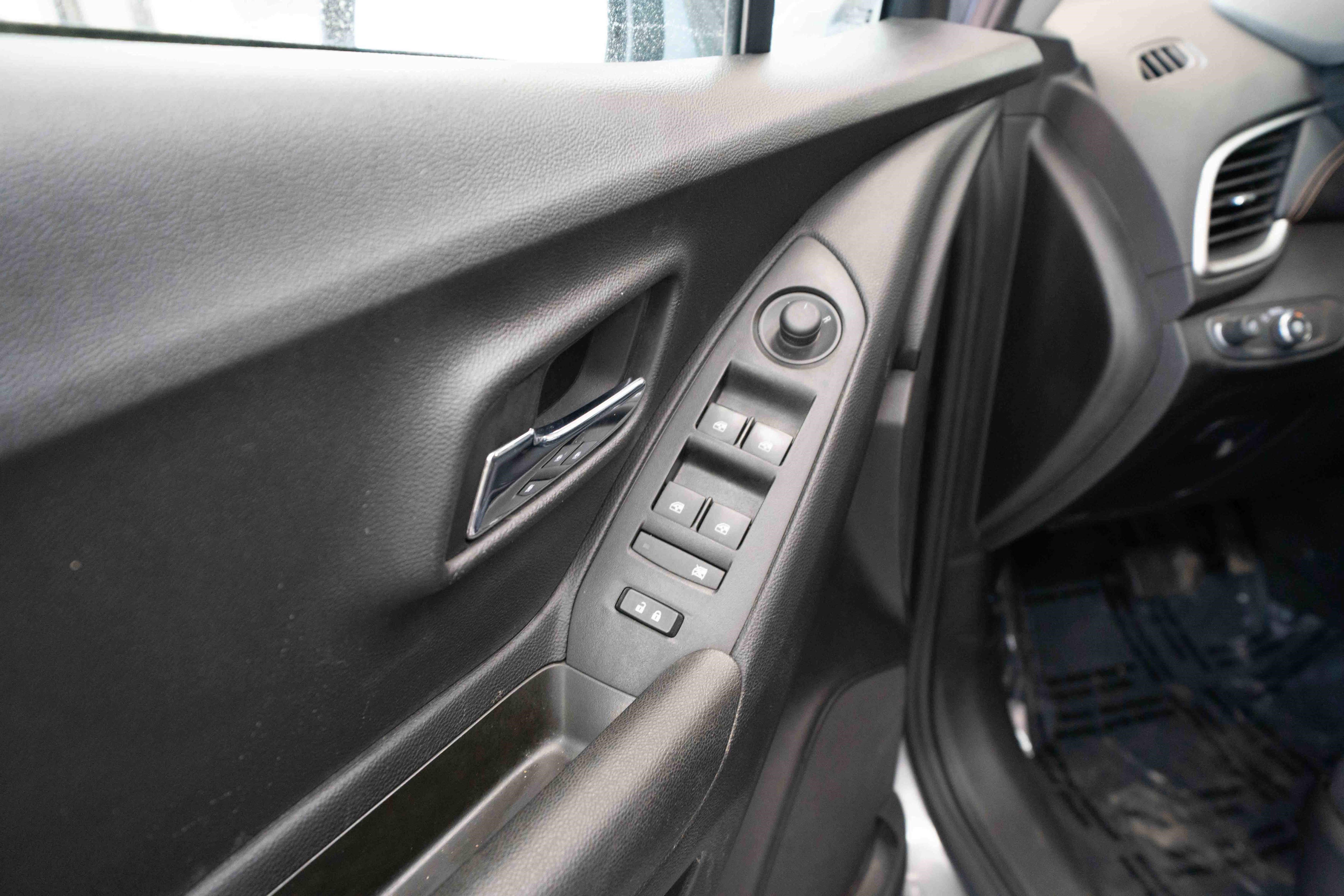 Used 2020 Chevrolet Trax LS w/ Tint and Cruise Package image 7