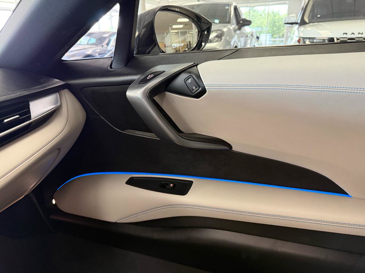 Used 2015 BMW i8 AWD/4WD image 24