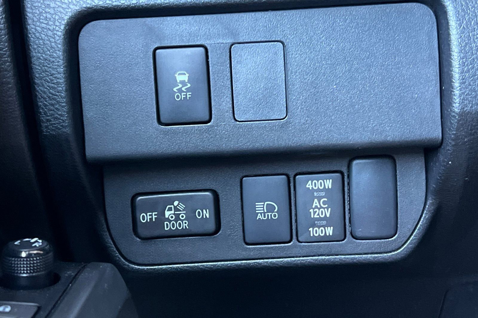 Certified 2023 Toyota Tacoma TRD Off-Road image 32