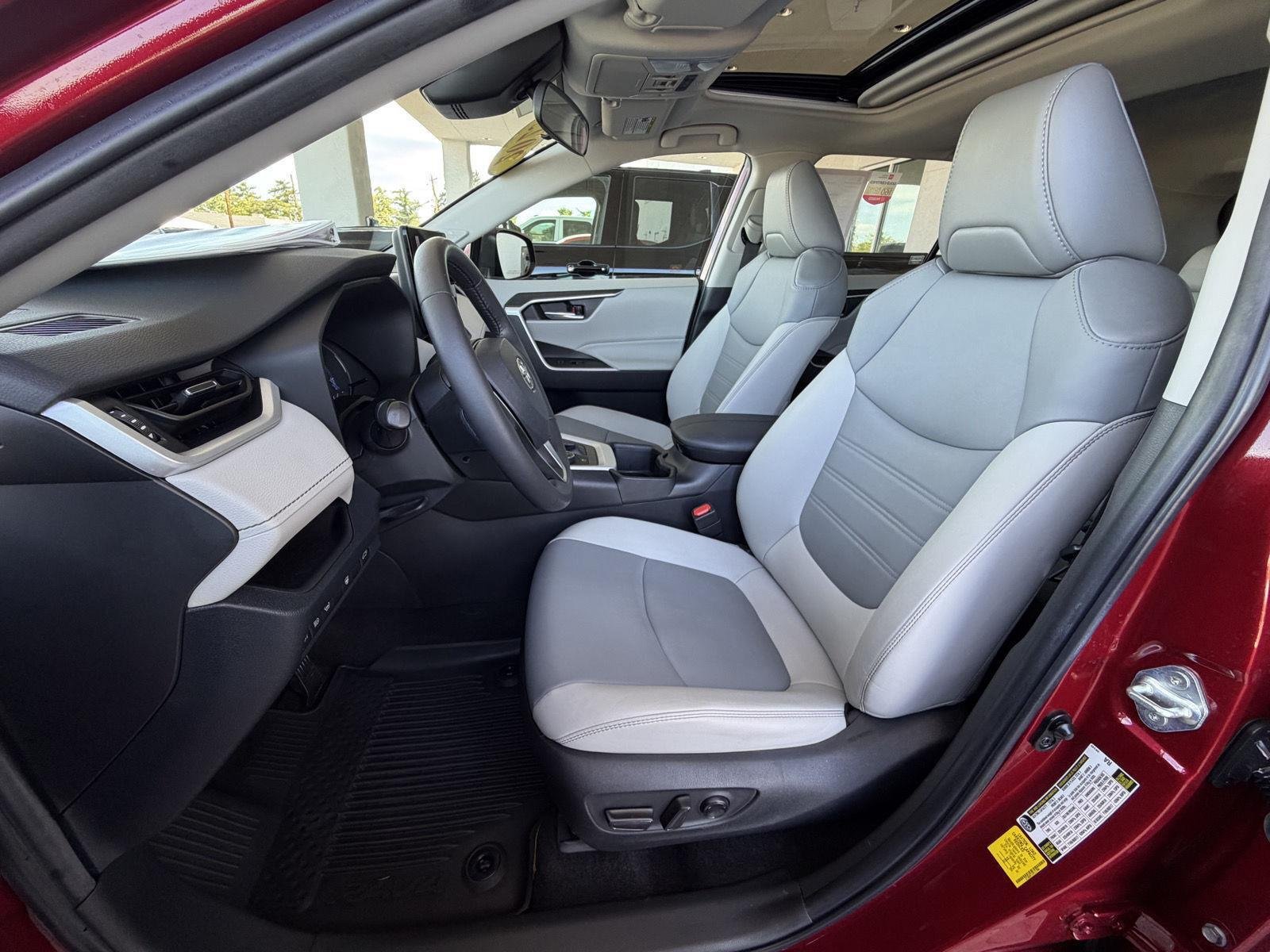 Used 2023 Toyota RAV4 XLE Premium AWD/4WD image 16