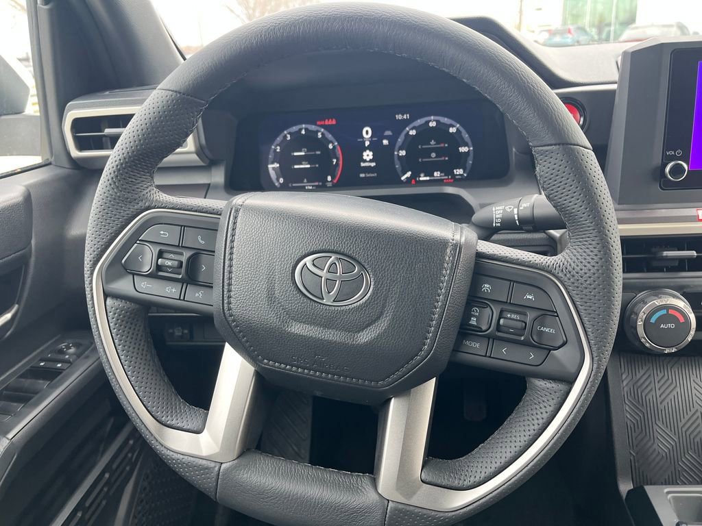 New 2025 Toyota Tacoma TRD Off-Road AWD/4WD image 15