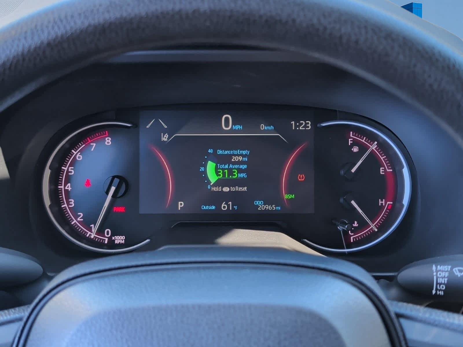 Used 2023 Toyota RAV4 XLE AWD/4WD image 17