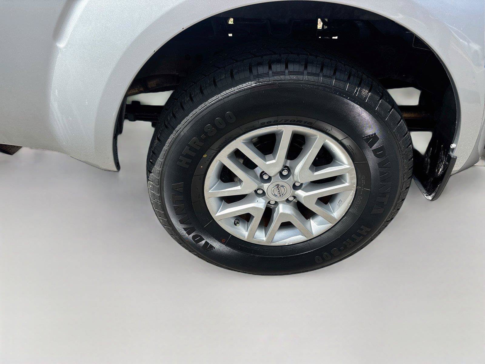 Used 2015 Nissan Frontier SV w/ SV Value Truck Package RWD image 25