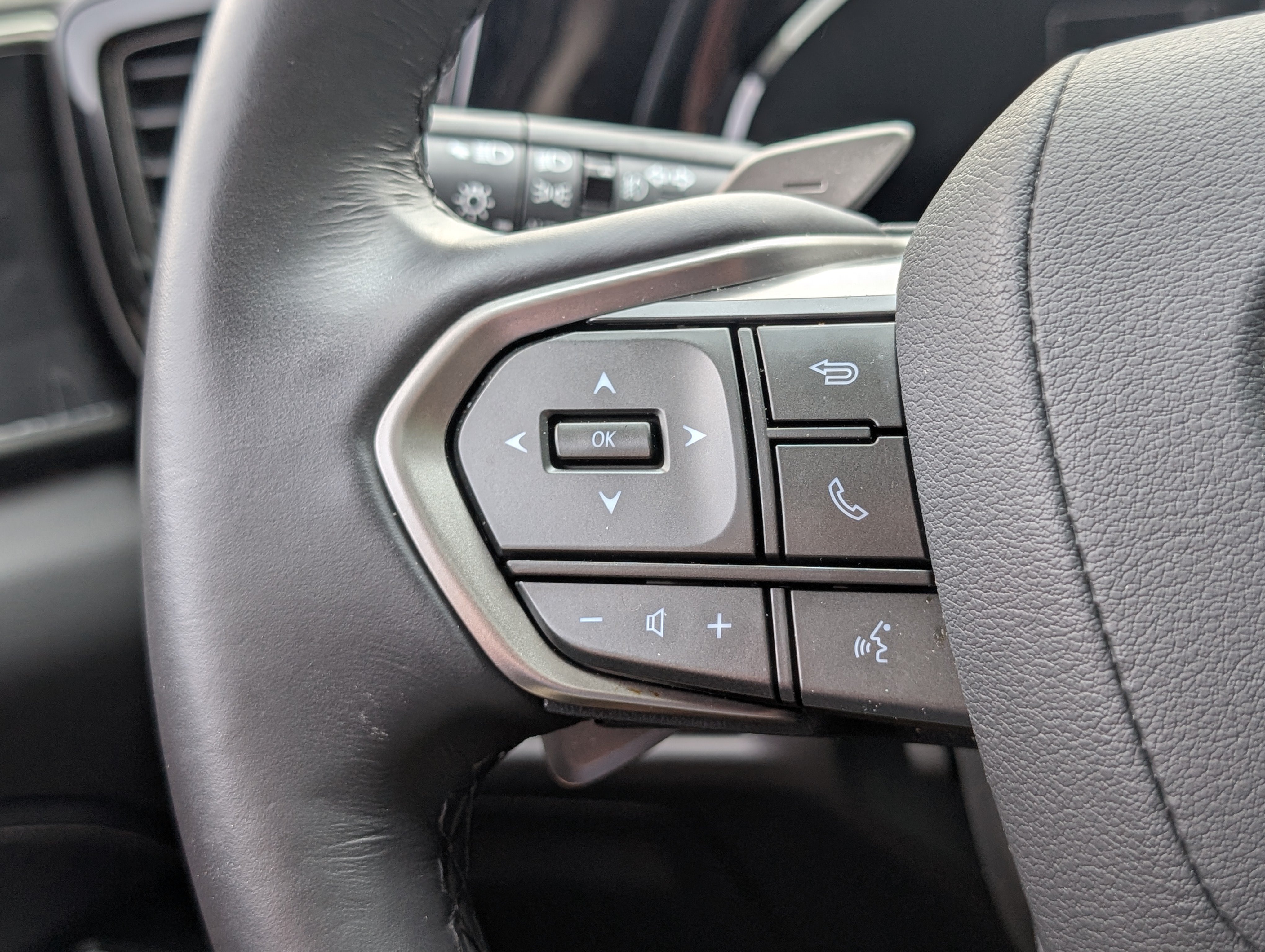 Certified 2025 Lexus NX 350 AWD w/ Accessory Package (2T) image 23