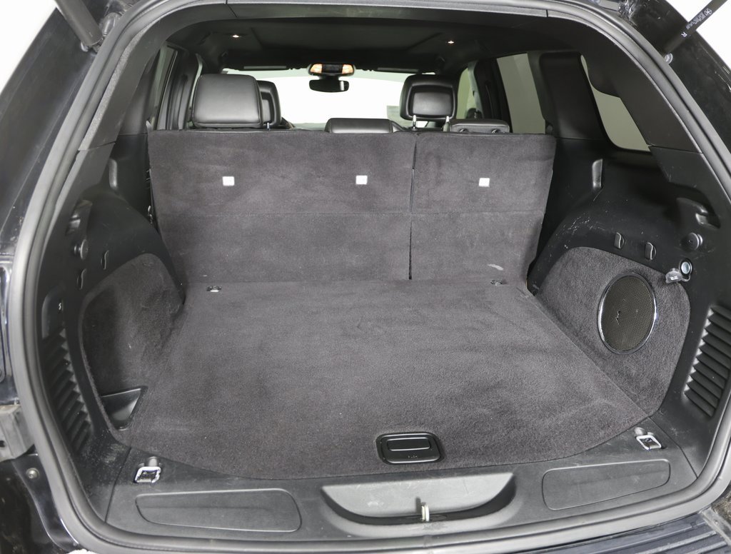 Used 2020 Jeep Grand Cherokee Limited w/ Luxury Group II image 9